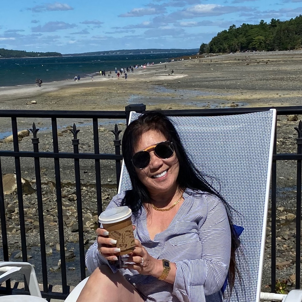 Meet your Posher, Lorrie